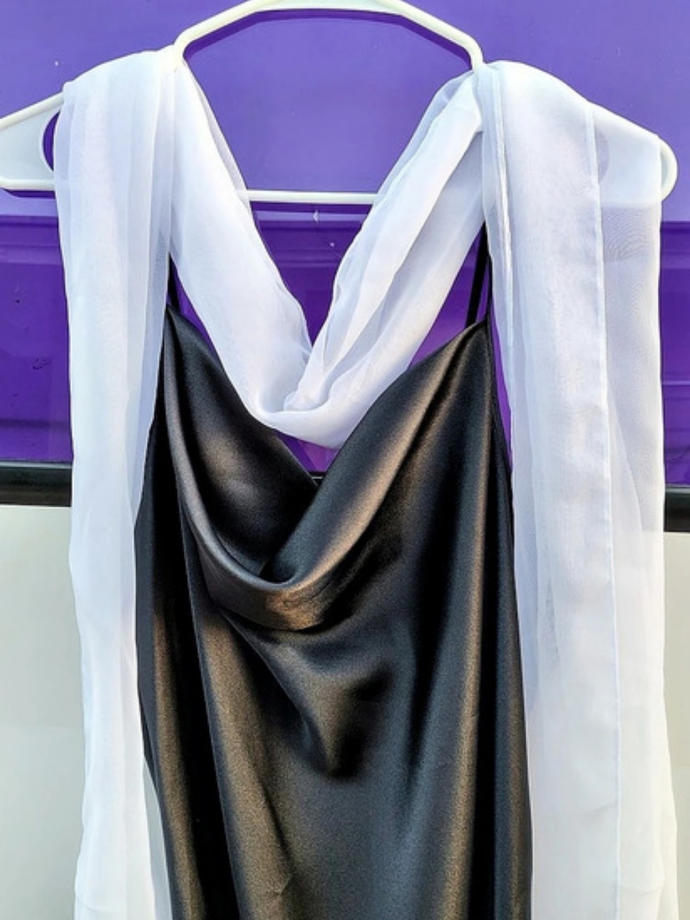 Breakfast At Tiffany Inspired Costume With Accessories - Picture 2 of 7